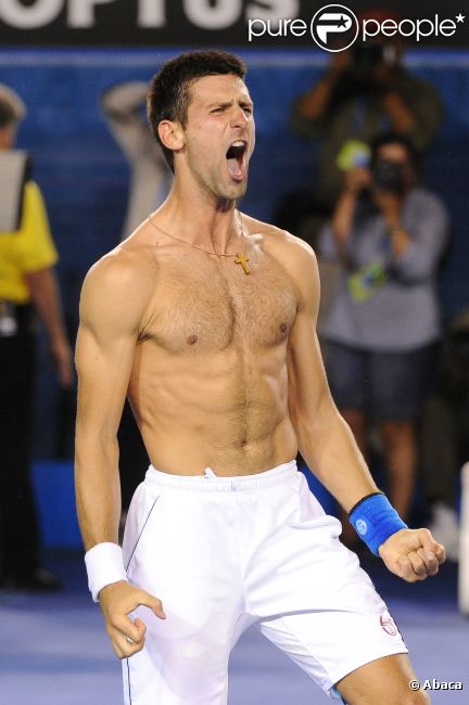 Novak Djokovic 784639-novak-djokovic-celebre-toujours-ses-637x0-3
