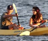 Vanessa Hudgens et son petit-ami Austin Butler en vacances à Hawaï, le 21 janvier 2012