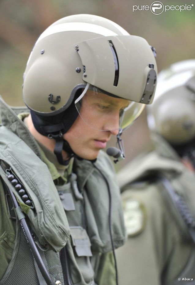 Début février 2012, le prince William (photo : en mars 2011 lors d'un exercice) a été déployé dans les îles Malouines, à la base de Mount Pleasant. Une venue un peu trop médiatique, qui ravive les tensions entre Argentine et Angleterre...