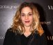 Alysson Paradis au lancement du sac Vavavoom de Valentino, vendu en édition limitée et en exclusivité au magasin Montaigne Market à Paris, le 25 janvier 2012