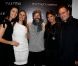 Zofia Reno, Andrea, Madz Kornerup (fondateur de Shamballa Jewels), Hoda Roche et Jean Reno au lancement du sac Vavavoom de Valentino, vendu en édition limitée et  en  exclusivité au magasin Montaigne Market à Paris, le 25 janvier 2012