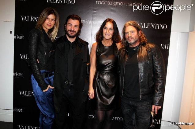 Isabelle Funaro, Michaël Youn, Liliane Jossua et Jean-François Bogliolo au lancement du sac Vavavoom de Valentino, vendu en édition limitée et  en  exclusivité au magasin Montaigne Market à Paris, le 25 janvier 2012