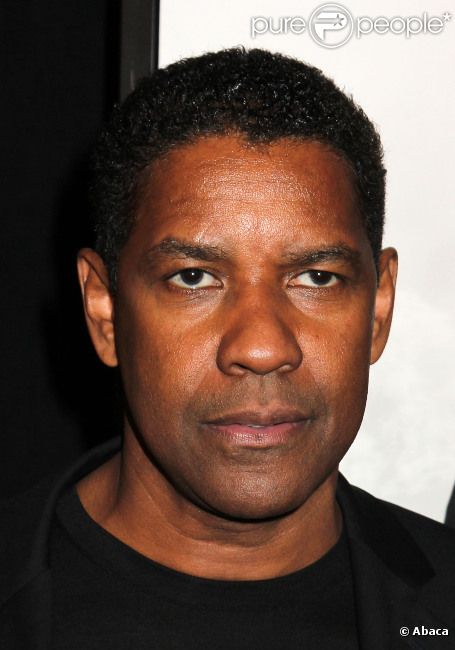 Denzel Washington lors de la première de Safe House (Sécurité Rapprochée) au SVA Theater de New York City le 7 février 2012