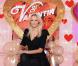 Adriana Karembeu chante l'amour
