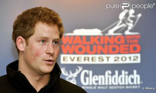 Le prince Harry lançait le 10 février 2012 à Piccadilly (Londres) l'expédition de Walking with the Wounded à l'assaut de l'Everest. 
