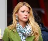 Blake Lively concentrée sur le tournage de Gossip Girl, le 1er mars, à New York
