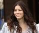Jessica Biel arrive au défilé Valentino, à Paris le 4 octobre 2011. 