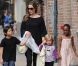 Angelina Jolie : promenade déjantée avec sa petite tribu