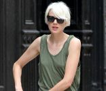 Agyness Deyn dans les rues de New York en 2011<br />