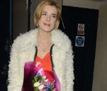 Agyness Deyn à la sortie du théâtre, en mars 2012
