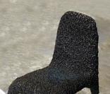 Chaise en bronze achetee par Brad Pitt