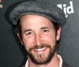 Noah Wyle, Dr Carter d'Urgences, arrêté à Washington !