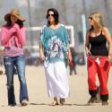Neve Campbell, enceinte et épanouie, fait le pied de nez aux futures mamans