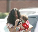 Salma Hayek protége sa fille du soleil !