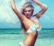 Kate Upton, une sulfureuse mariée se délectant du soleil pour la collection Bride de Beach Bunny.
