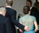 Le Prince William et Catherine Middleton, très complices, lors de leur arrivée au dîner de gala pour célébrer l'arrivée des Jeux Olympiques au Royal Albert Hall à Londres le 11 mai 2012