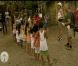 Noëlla enseigne la danse des canards dans Pékin Express - Le passager mystère le mercredi 16 mai 2012 sur M6