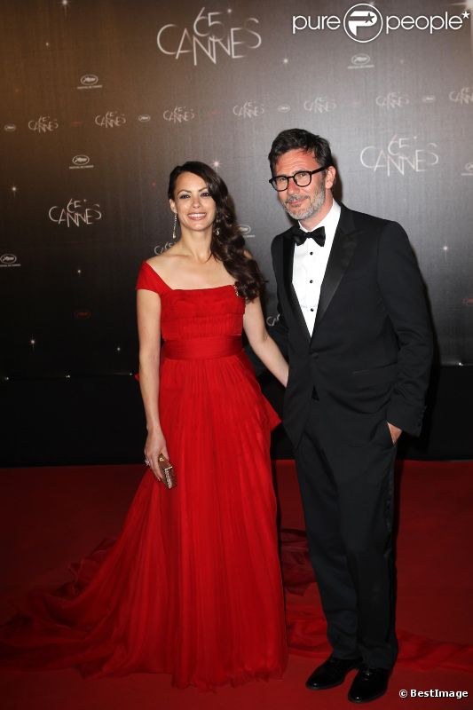 Bérénice Bejo et son compagnon Michel Hazanavicius, en costume Gucci, lors du dîner d'ouverture du festival de Cannes 2012 le 16 mai