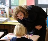 Valérie Trierweiler rend visite à une école française de Chicago, le 21 mai 2012.