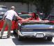 Très tendres, Justin Timberlake et sa fiancée Jessica Biel se baladent dans une superbe Pontiac, dans les rues de Los Angeles le 22 mai 2012