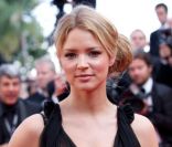 'Détournement mineur' : Virginie Efira sous le charme d'un jeune homme de 18 ans