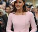 Kate Middleton lors de la deuxième garden party à Buckingham Palace, le 29 mai 2012, dans le cadre des célébrations du jubilé de diamant de la reine Elizabeth II. La duchesse de Cambridge porte la même robe Emilia Wickstead que précédemment pour le déjeuner de la souveraine à Windsor, le 18 mai, et un chapeau Jane Corbett.
