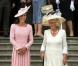 Kate Middleton a fait équipe avec le prince Charles et Camilla Parker Bowles lors de la deuxième garden party à Buckingham Palace, le 29 mai 2012, dans le cadre des célébrations du jubilé de diamant de la reine Elizabeth II. La duchesse de Cambridge porte la même robe Emilia Wickstead que précédemment pour le déjeuner de la souveraine à Windsor, le 18 mai, et un chapeau Jane Corbett.
