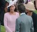 Kate Middleton lors de la deuxième garden party à Buckingham Palace, le 29 mai 2012, dans le cadre des célébrations du jubilé de diamant de la reine Elizabeth II. La duchesse de Cambridge porte la même robe Emilia Wickstead que précédemment pour le déjeuner de la souveraine à Windsor, le 18 mai, et un chapeau Jane Corbett.
