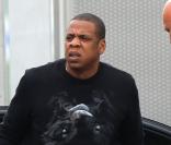 Jay-Z arrive à l'aéroport du Bourget afin de se rendre à Anvers, le 3 juin 2012.