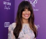 Lea Michele sexy devant Ashley Tisdale en bohême