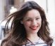 Photo exclusive : Kelly Brook, souriante dans les rues de Londres, le 14 juin 2012.