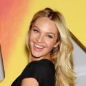 Candice Swanepoel : L'Ange sexy de Victoria's Secret se fait rock pour Versace