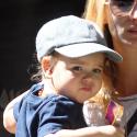 Miranda Kerr confie son fils Flynn à une bien jolie blonde