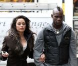Mario Balotelli et Raffaella Fico le 23 janvier 2012 à Manchester