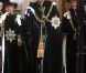  La reine Elizabeth II, commanditaire de l'intronisation, le prince Philip et la princesse Anne, qui appartiennent à l'ordre du Chardon, étaient présents pour la cérémonie faisant du prince William, à son tour, chevalier. 
 En présence de Kate Middleton, le prince William (tous deux connus sous le titre de comte et comtesse de Strathearn en Ecosse) a été fait le 5 juillet 2012 chevalier de l'ordre du Chardon en la cathédrale Saint Gilles d'Edimbourg, comme décidé par Elizabeth II au mois de mai en cadeau pour les 30 ans de son petit-fils. 