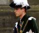 En présence de Kate Middleton, le prince William (tous deux connus sous le titre de comte et comtesse de Strathearn en Ecosse) a été fait le 5 juillet 2012 chevalier de l'ordre du Chardon en la cathédrale Saint Gilles d'Edimbourg, comme décidé par Elizabeth II au mois de mai en cadeau pour les 30 ans de son petit-fils.