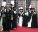  La reine Elizabeth II, commanditaire de l'intronisation, le prince Philip et la princesse Anne, qui appartiennent à l'ordre du Chardon, étaient présents pour la cérémonie faisant du prince William, à son tour, chevalier. 
 En présence de Kate Middleton, le prince William (tous deux connus sous le titre de comte et comtesse de Strathearn en Ecosse) a été fait le 5 juillet 2012 chevalier de l'ordre du Chardon en la cathédrale Saint Gilles d'Edimbourg, comme décidé par Elizabeth II au mois de mai en cadeau pour les 30 ans de son petit-fils. 