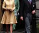 Kate Middleton et le prince William à la sortie de la Signet Library pour rejoindre la cathédrale Saint-Gilles. En présence de Kate Middleton, le prince William (tous deux connus sous le titre de comte et comtesse de Strathearn en Ecosse) a été fait le 5 juillet 2012 chevalier de l'ordre du Chardon en la cathédrale Saint Gilles d'Edimbourg, comme décidé par Elizabeth II au mois de mai en cadeau pour les 30 ans de son petit-fils.