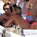 Andrea Pirlo : Entouré de son adorable famille, l'Italien se détend en vacances