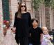  Angelina Jolie en compagnie de ses enfants Zahara, Pax et Vivienne en mars 2012 à la Nouvelle Orléans  