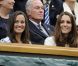 Kate Middleton et sa soeur Pippa étaient réunies à Wimbledon pour encourager depuis la loge royale Andy Murray en finale du tournoi londonien, dimanche 8 juillet 2012. Malgré l'Andymania de toute la nation et des people, l'Ecossais s'est incliné face à Roger Federer, victorieux pour la 7e fois à Wimbledon.