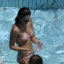 Jessica Alba renfile son maillot et brille en Italie avec ses adorables filles