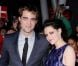 Robert Pattinson et Kristen Stewart lors de l'avant-première de Twilight à Los Angeles en novembre 2011