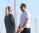 Lara Stone et David Walliams prennent du bon temps sur un yacht à Saint-Tropez le 8 août 2012