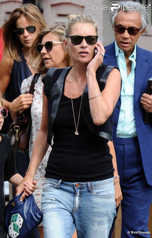 Kate Moss dans les rues de Londres, le 11 août 2012