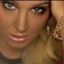 Tulisa Contostavlos : Live it up, un défilé de tenues sexy en teuf à Hawaï