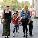 Gwen Stefani : Maman heureuse entre son petit Batman et son cow-boy