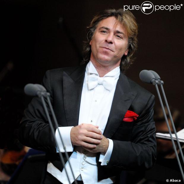 Roberto Alagna en représentation en 2008.