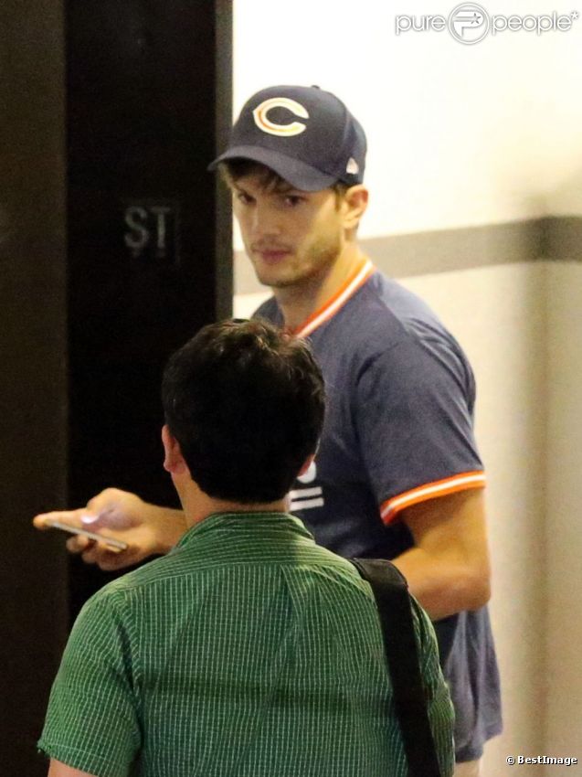 Ashton Kutcher s'est présenté au Cedars-Sinai Hospital de Los Angeles le 4 septembre 2012