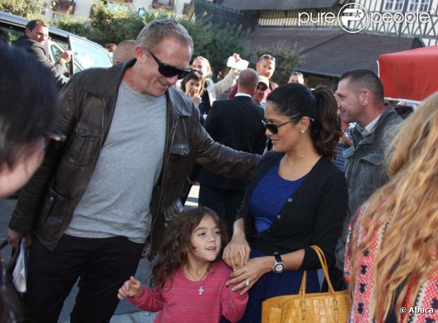 Salma Hayek, son mari François-Henri Pinault et leur fille Valentina à Deauville le 7 septembre 2012